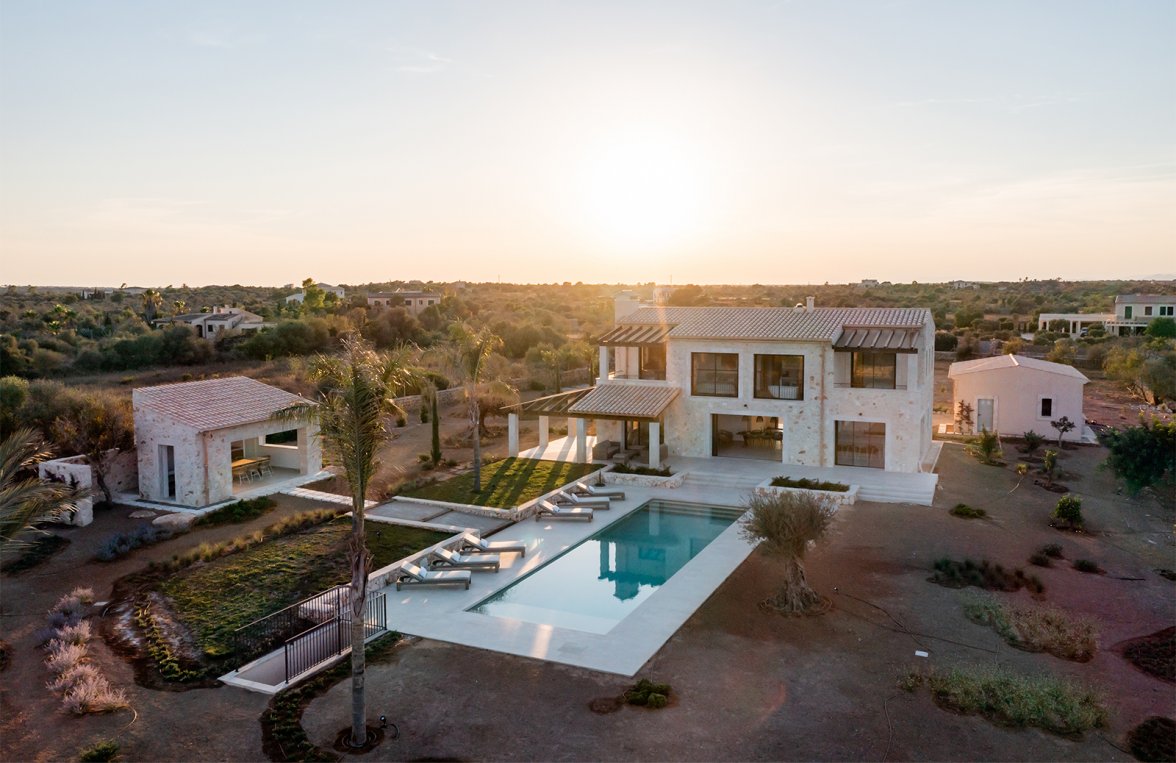 Property in 07690 Mallorca - Cala Llombards: Beautiful newly built finca in Cala Llombards with large pool near the sea - picture 7
