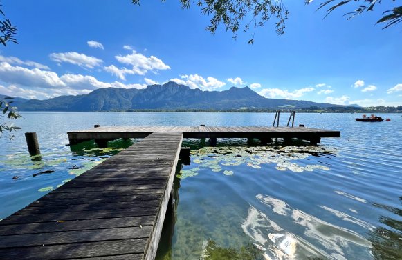 Property in 5310 Salzkammergut - Mondsee: Pole-position Mondsee! High-end penthouse with its own boat mooring