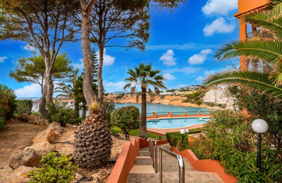 Property in 07180 Mallorca - El Toro: Apartment in first line to Port Adriano