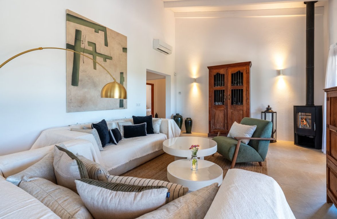 Property in 07650 Spanien - Santanyí: Charming country house with holiday rental licence near Santanyí - picture 1