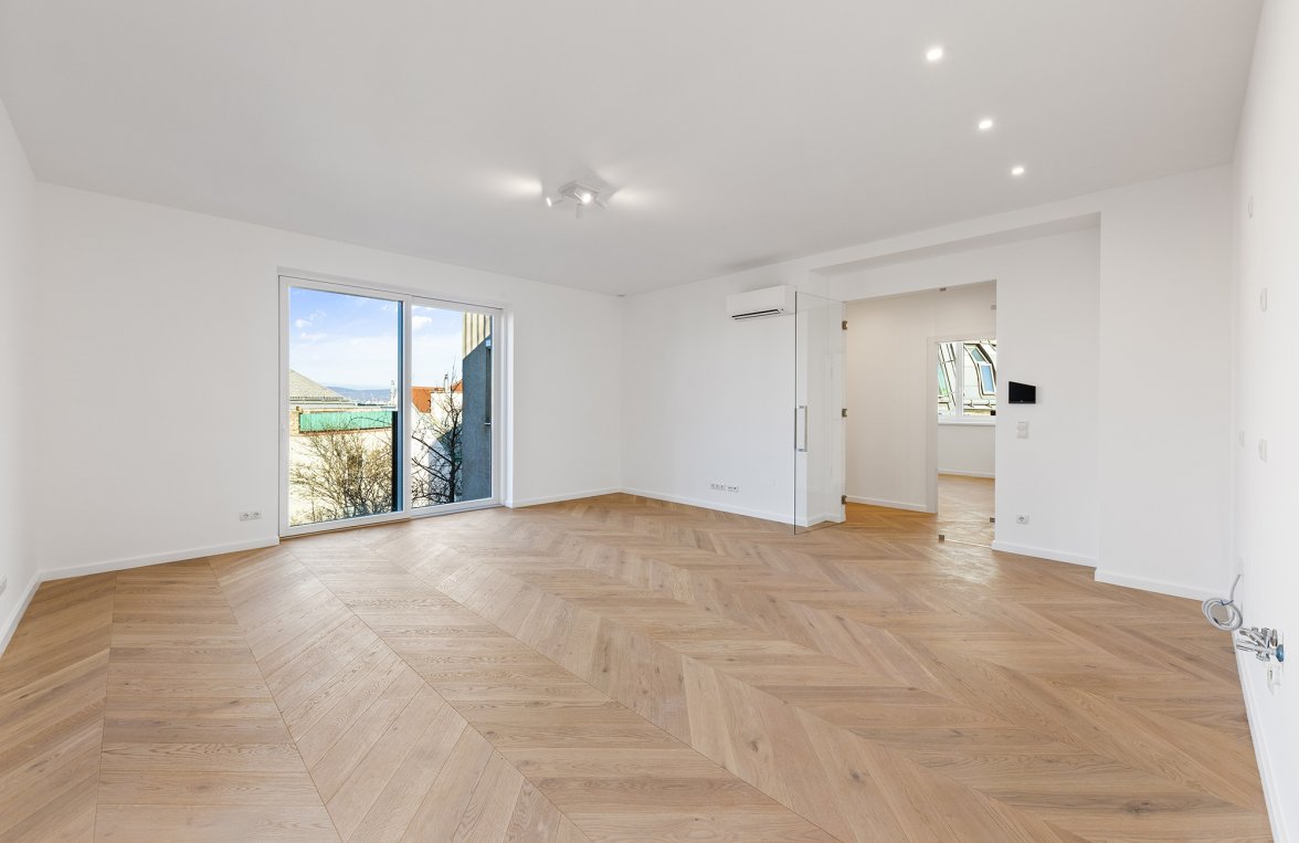 Immobilie in 1040 Wien, 4. Bezirk: Dachwohnung der Extraklasse - Stilvoll mit großzügiger Freifläche - bild 2