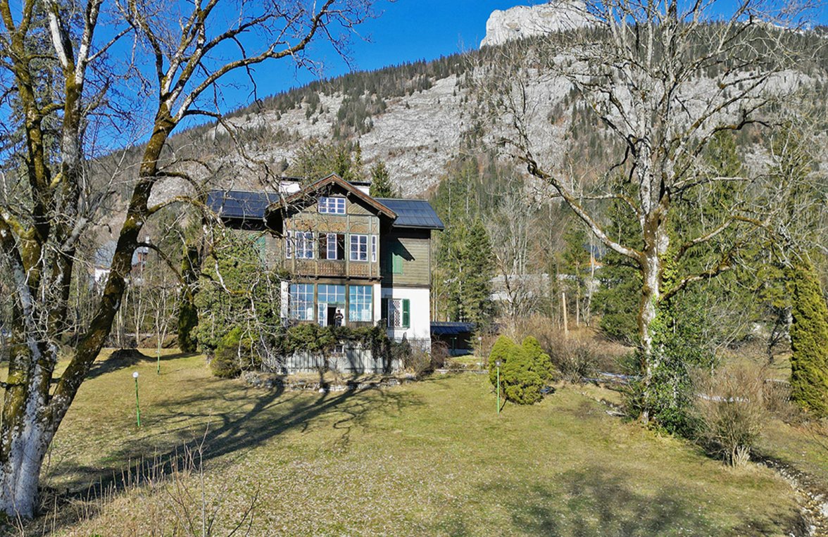 Property in 8992 Salzkammergut - Altaussee: In the heart of Altaussee!  9,000 m² plot with existing buildings - picture 1