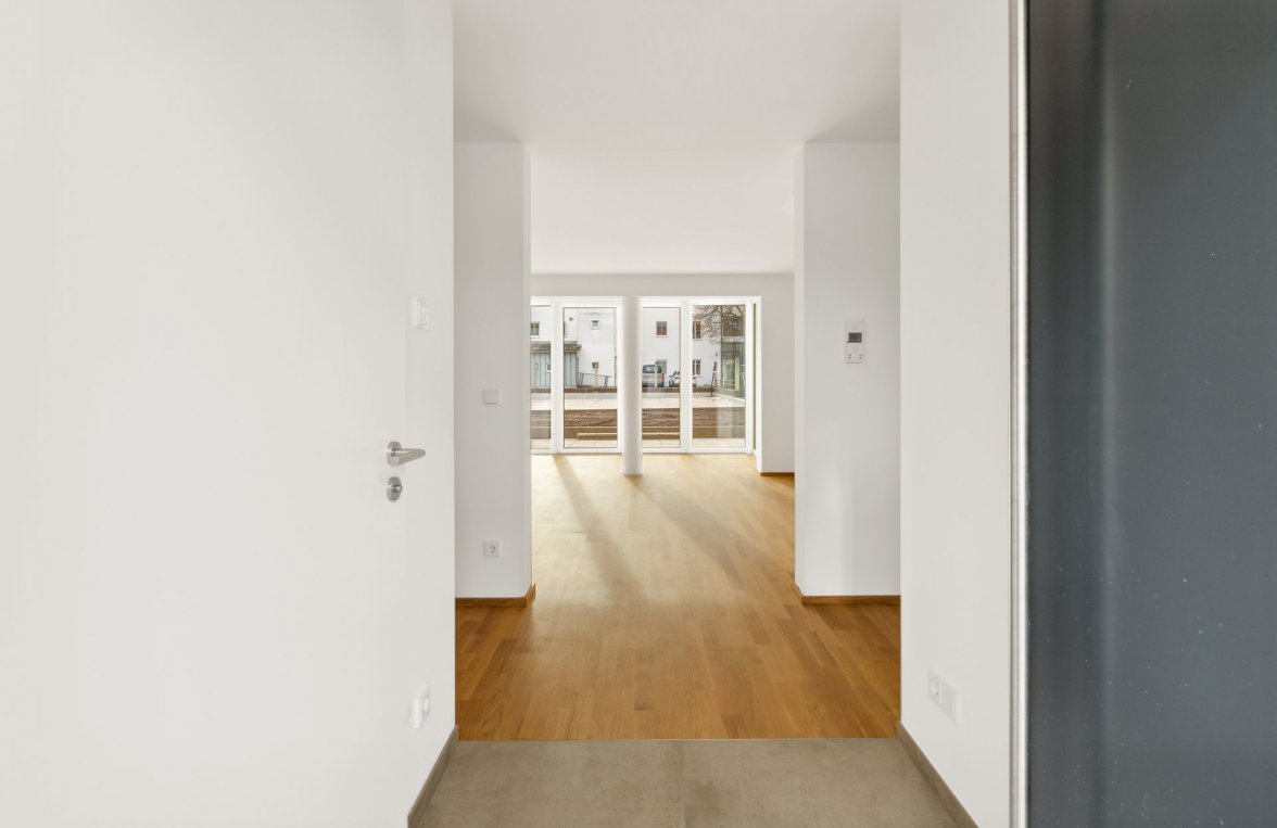 Property in 83395 Freilassing, Bayern: Stylish & modern penthouse apartment – for all those looking for something special - picture 2