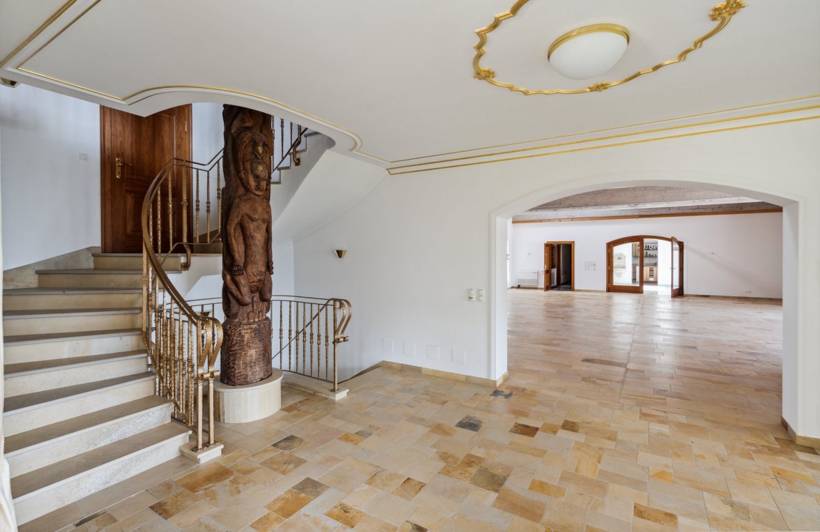 Immobilie in 5340 St. Gilgen - Salzkammergut: Salzkammergut - BESTE LAGE! Landhaus mit ca. 820 m² Wohnfläche und Panoramagrund - bild 9