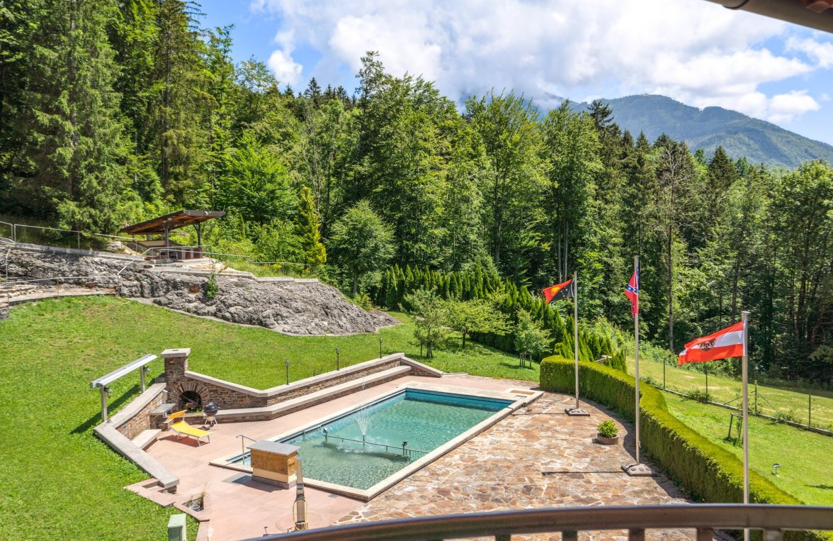Immobilie in 5340 St. Gilgen - Salzkammergut: Salzkammergut - BESTE LAGE! Landhaus mit ca. 820 m² Wohnfläche und Panoramagrund - bild 2