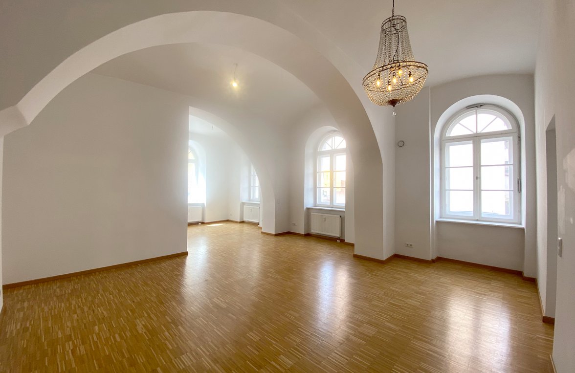 Property in 83435 Bad Reichenhall: Lust auf Tradition! Altbaujuwel in der Innenstadt von Bad Reichenhall - picture 1