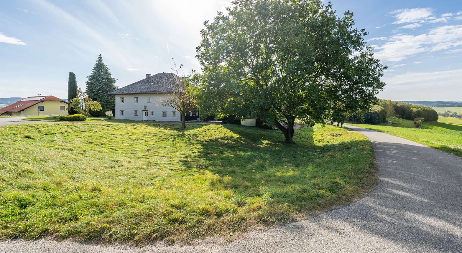 Charming farm with potential! Foursided farm near Ried im Innkreis