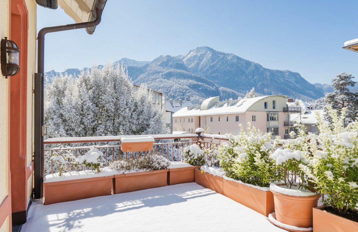 Immobilie in 83435 Bayern - Bad Reichenhall: Stilvolle Eleganz trifft Alpenpanorama! Villenetage im Luftkurort Bad Reichenhall - bild 2