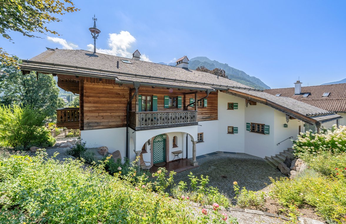 Immobilie in 83457 Bayern - an der Grenze zu Salzburg: Alpenglühen! Landschönheit mit Seele in Bayerisch Gmain - bild 1