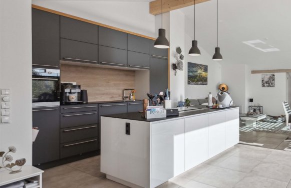 Immobilie in 83052 Rosenheim - Bruckmühl: Lieblingsplatz!  Renoviertes Zweifamilienhaus direkt an der Mangfall