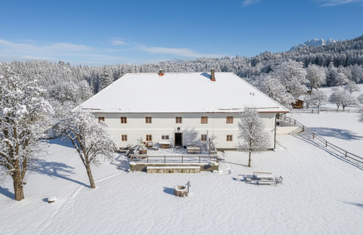 Immobilie in 4816 Salzkammergut - Nähe Gmunden : FÜR PFERDE-LIEBHABER! Traditioneller Vierkanthof mit 6 Boxen - bild 1