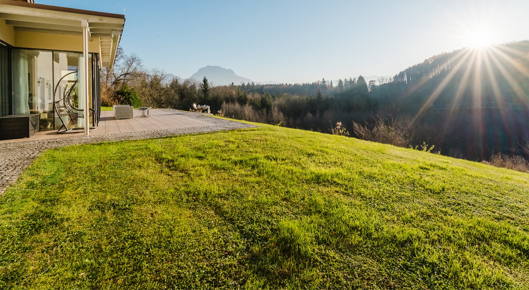 Property in 4664 Oberösterreich - Salzkammergut, Nähe Gmunden : Completely renovated square farmhouse in the ‘Salzkammergut’  - picture 1