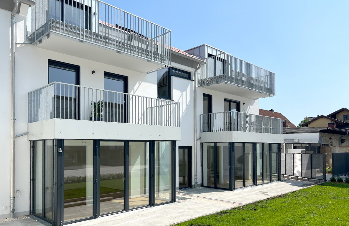 Immobilie in 83395 Bayern - Freilassing : Stylisch moderne Dachgeschoßwohnung - für alle die das Besondere suchen! - bild 1