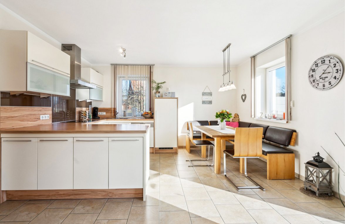 Immobilie in 5221 Lochen am See: Einfamilienhaus mit Pool in ruhiger Wohnlage - bild 1