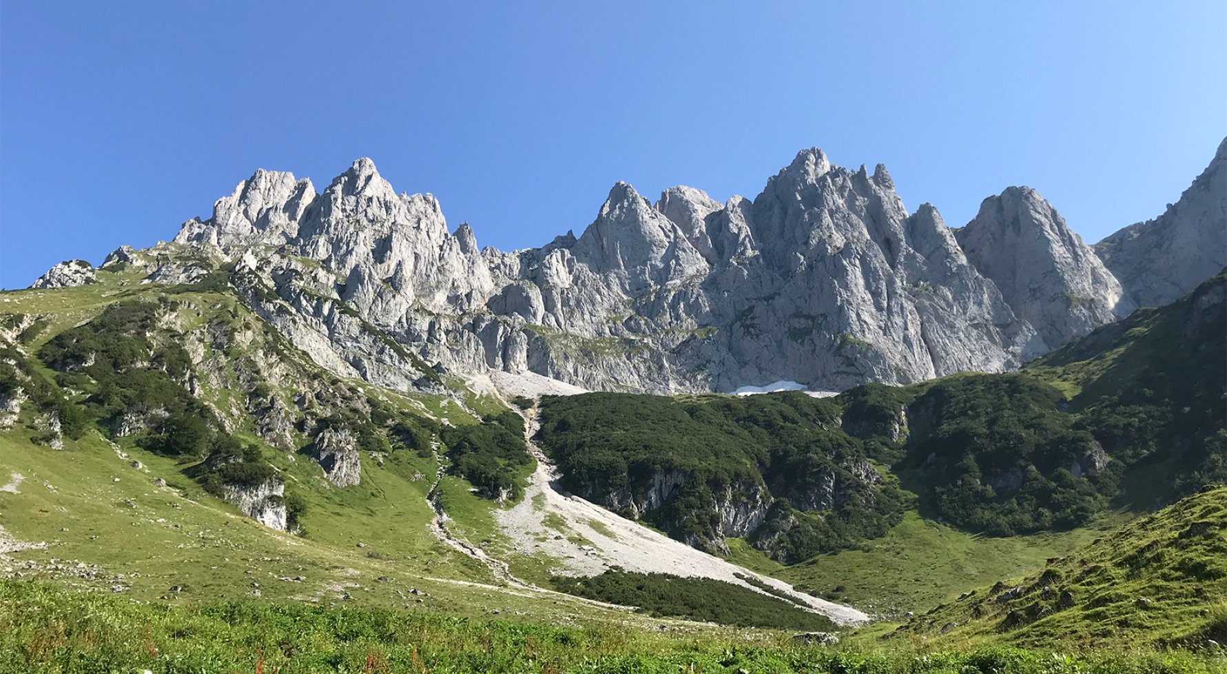 Property in 6353 Tirol - Kitzbüheler Alpen - Going : Near Stanglwirt! Traditional hideaway with a view of the Kaiser Mountains - picture 1
