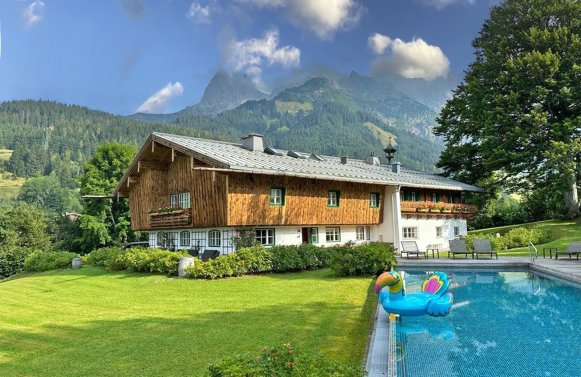 Property in 5761 Salzburg - Pinzgau - Hinterthal: Exquisite farmhouse in Hinterthal – a refuge at the foot of magnificent Hochkönig