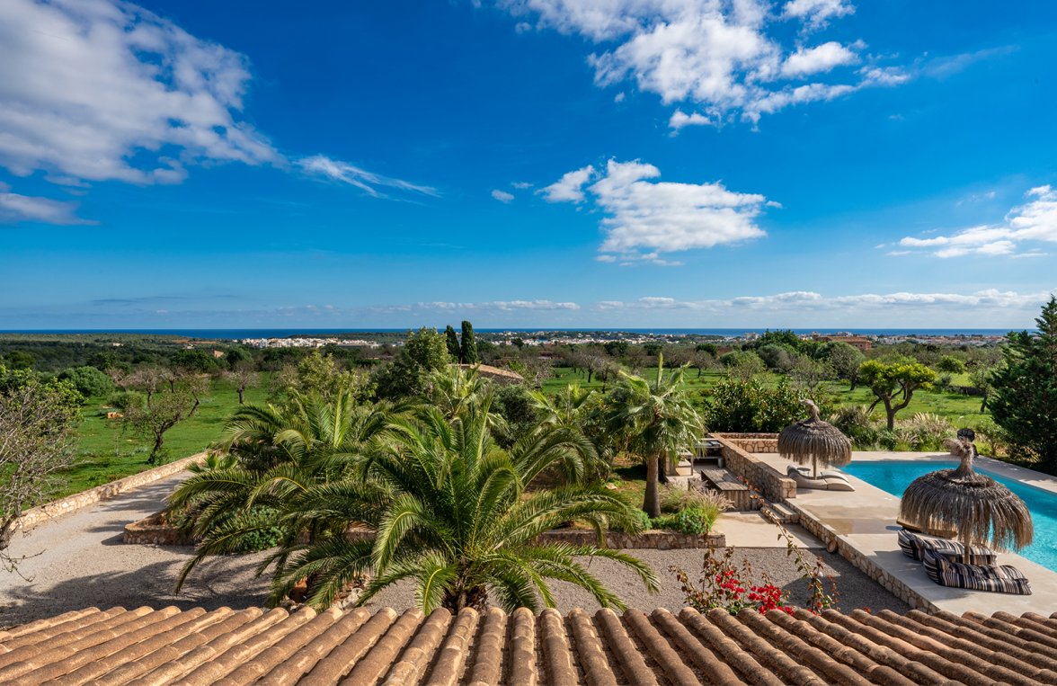 Property in 07670 Spanien - Portocolom: Finca with panoramic views of Portocolom with rental licence - picture 3