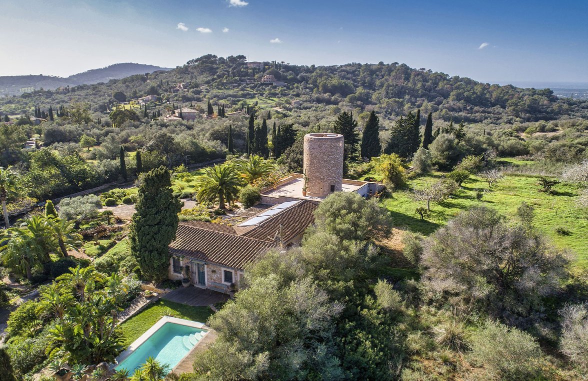 Property in 07208 Mallorca - Es Carritxó: Charming country house with historic mill and sea view near Es Carritxò - picture 1