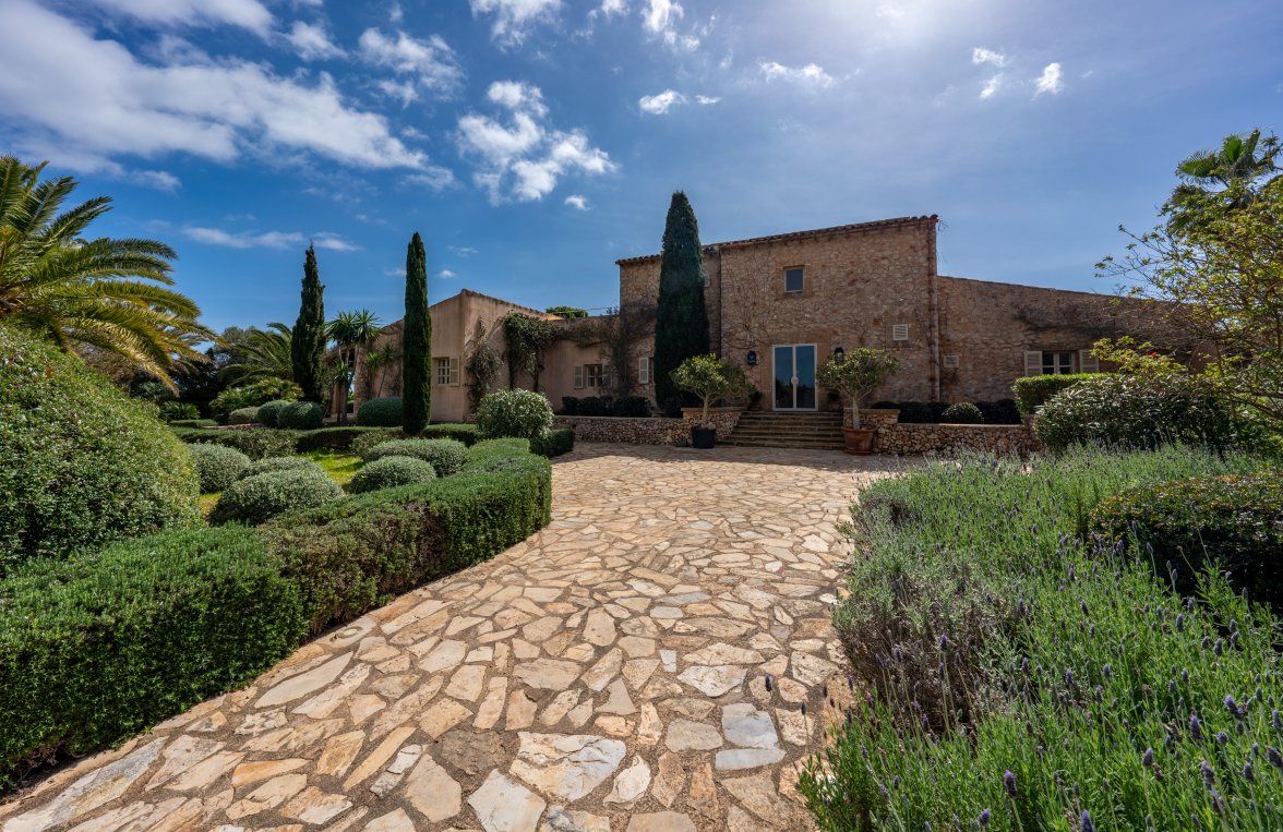 Property in 07670 Spanien - Portocolom: Stylish finca in Portocolom with sea view - picture 8
