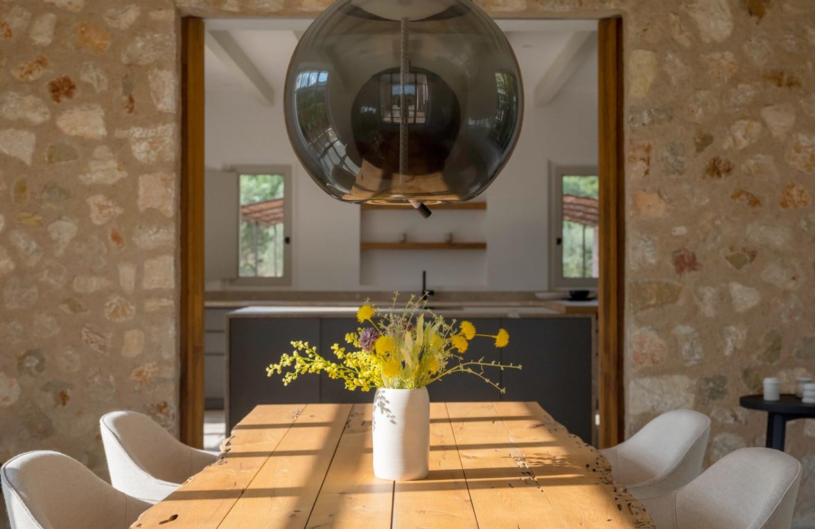 Property in 07670 Portocolom: Finca gem with marvellous 360° view to the sea - picture 3