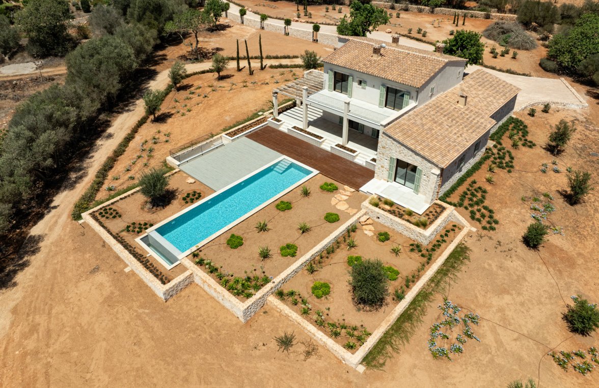 Property in 07650  Mallorca - Santanyí : Stylish architect-designed finca with infinity pool near Santanyí - picture 8