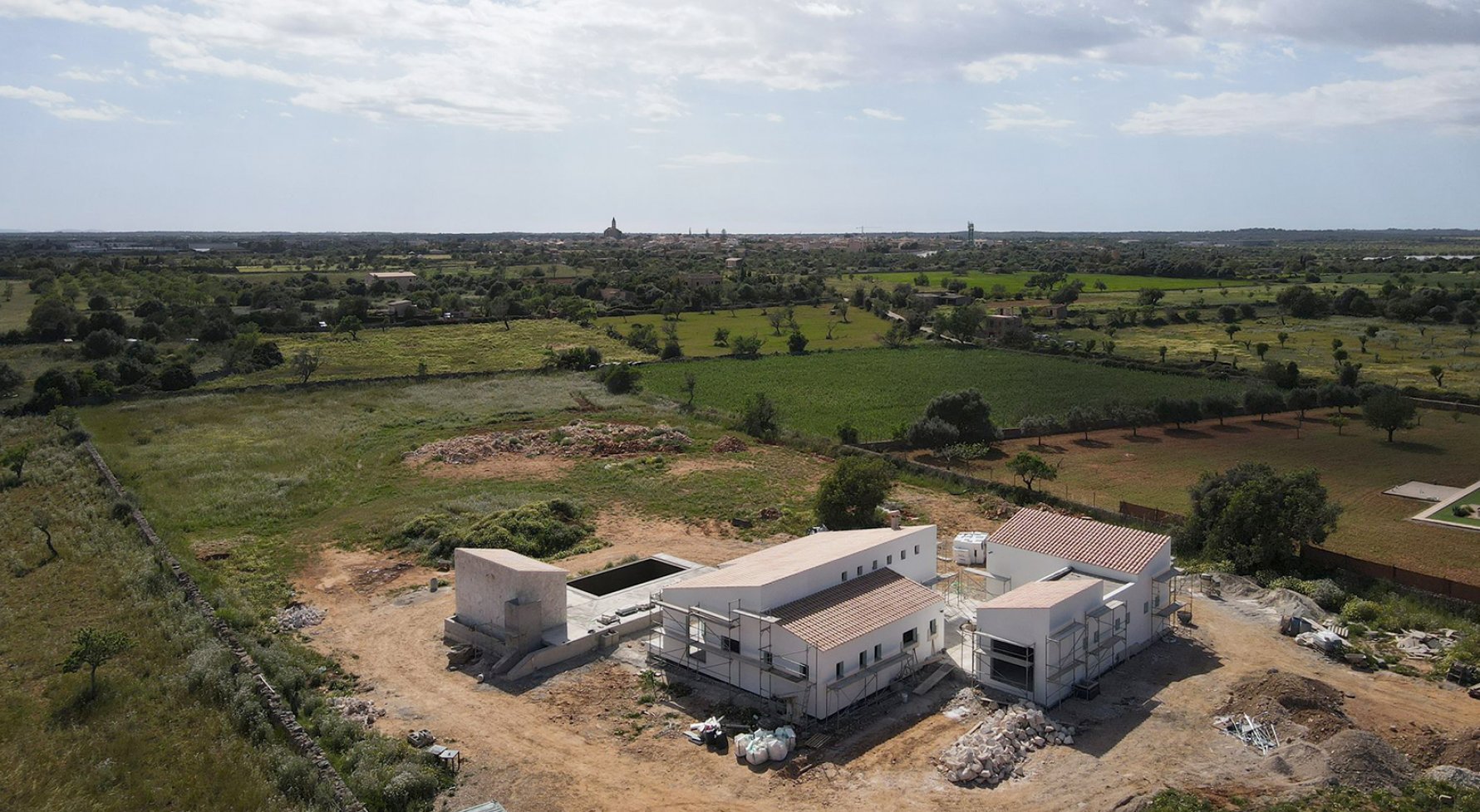 Property in 07650 Santanyi: Stylish new-build finca with a view till Santanyi! - picture 1