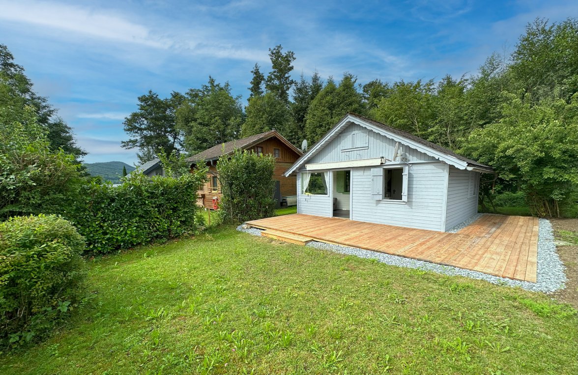 Immobilie in 5221 Salzburg - Mattsee - Lochen am See: DIE Gelegenheit! Seehütte mit Zugang zum Mattsee - bild 1