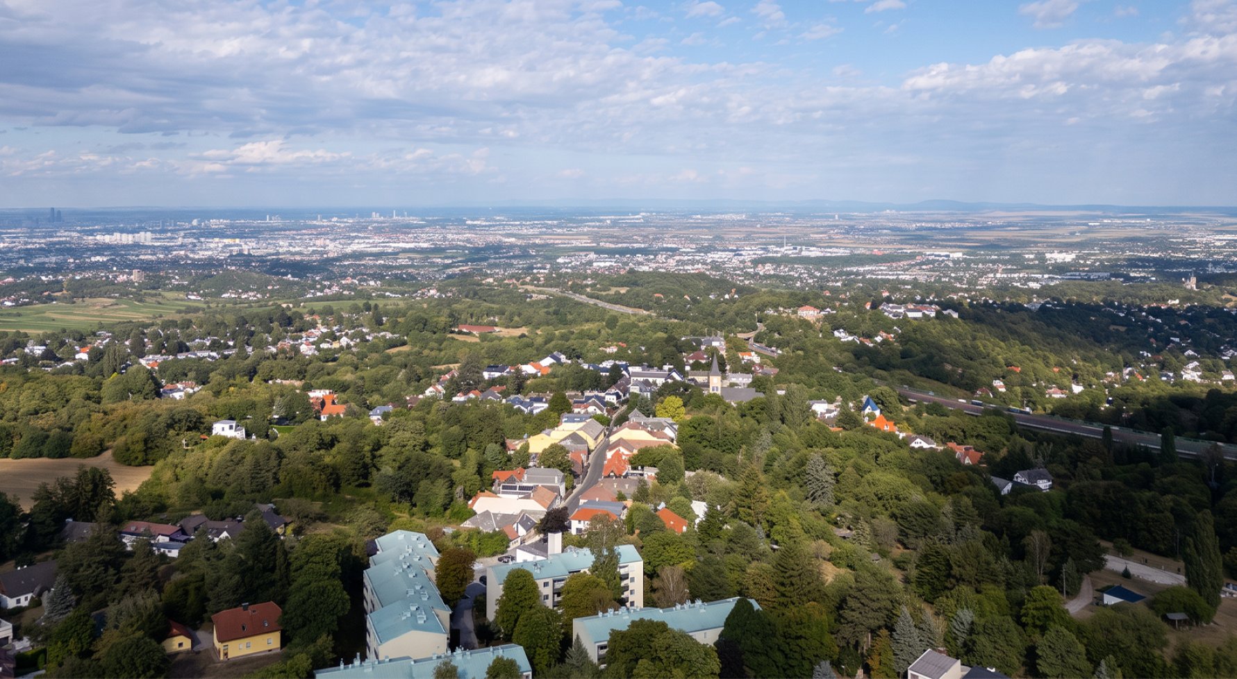 Nemovitosti v 2372 Niederösterreich - Perchtoldsdorf - Gießhübl: Jedinečná vila nejvyšší třídy v nejlepší lokalitě Gießhüblu! - obrázek 1