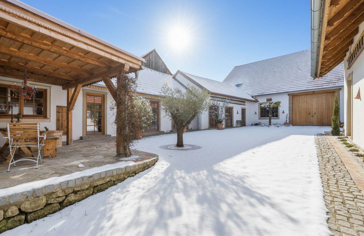 Immobilie in 3704 Niederösterreich - westl. Weinviertel - Heldenberg : Einmalige Gelegenheit! Renovierter, historischer Vierkanthof - nur 40 min v. Wien  - bild 12