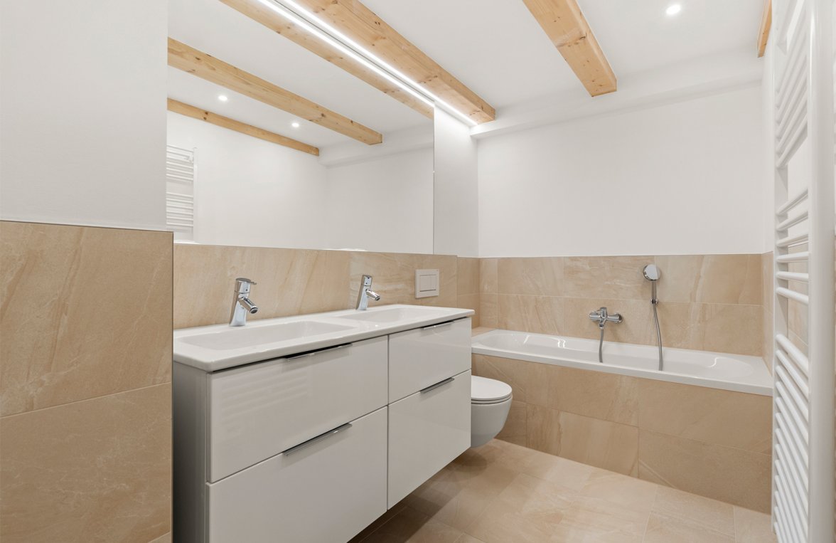 Immobilie in 2500 Niederösterreich - Baden bei Wien: Wahrhaft kaiserlich! Exklusives Penthouse-Design vereint mit historischem Charme - bild 4