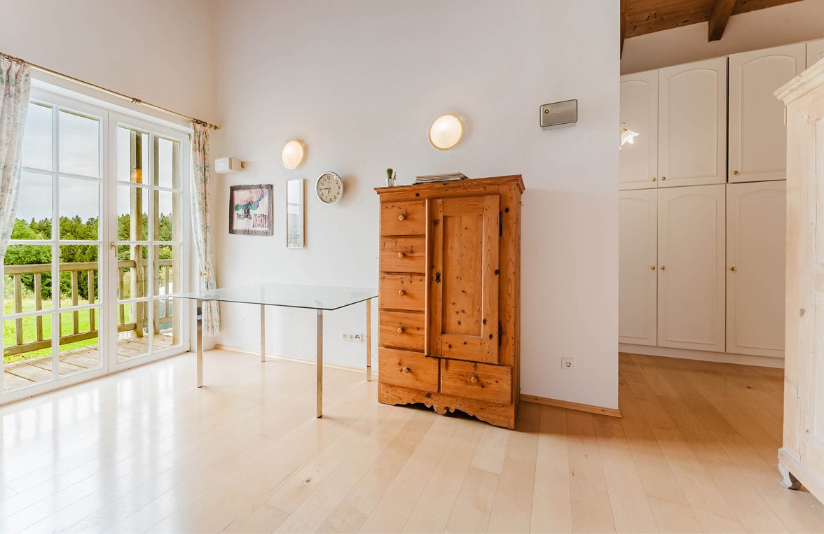 Immobilie in 4849 Oberösterreich - Vöcklabruck - am Trattberg: FAMILIENIDYLL IN LÄNDLICHER PANORAMALAGE!  Einfamilienhaus mit herrlichem Garten - bild 6