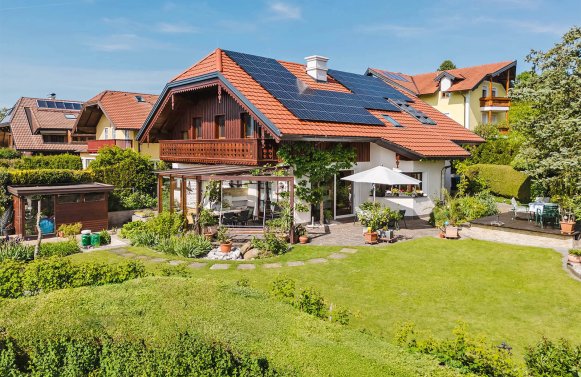 Immobilie in 4893 Oberösterreich - Irrsee - Zell am Moos: Geborgenheit mit Ausblick – Zeitloses Wohnen am Irrsee