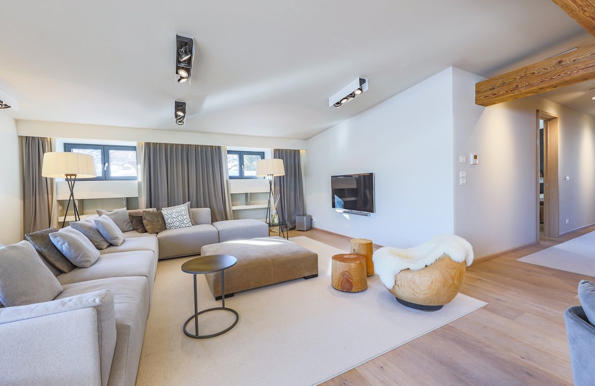 Property in 6370 Kitzbühel: Prime penthouse for the highest demands in the middle of Kitzbühel! - picture 1