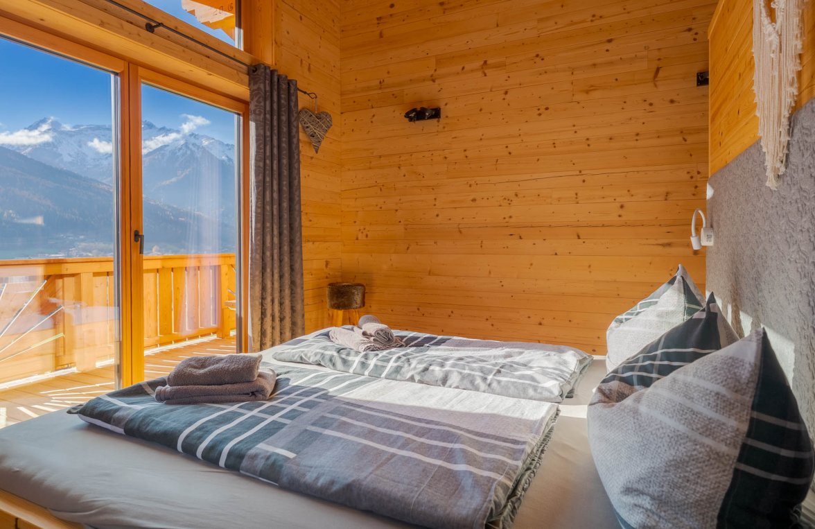 Immobilie in 5733 Salzburg - Pinzgau - Bramberg am Wildkogel: Ski-In Ski-Out! Chalet-Villa mit 3 Wohneinheiten direkt an der Skipiste - bild 5