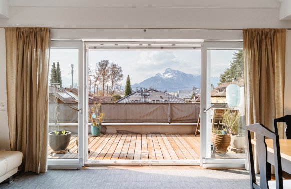 Immobilie in 5026 Salzburg - Aigen: Logenplatz in Bestlage Aigen! Sonnige Dachgeschosswohnung mit Untersbergblick