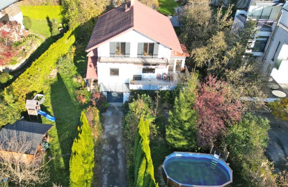Property in 5887 Salzburg - Parsch: Fortress view! Parsch villa location – detached house with potential