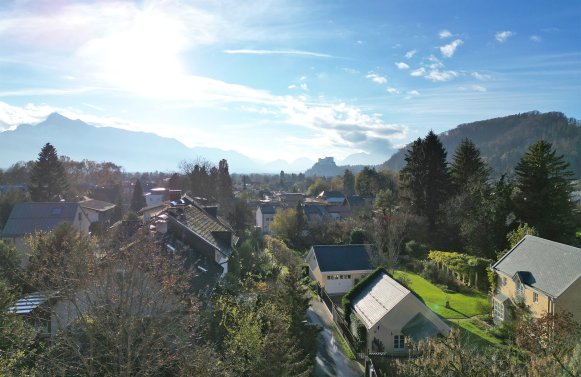 Property in 5887 Salzburg - Parsch: Fortress view! Parsch villa location – detached house with potential