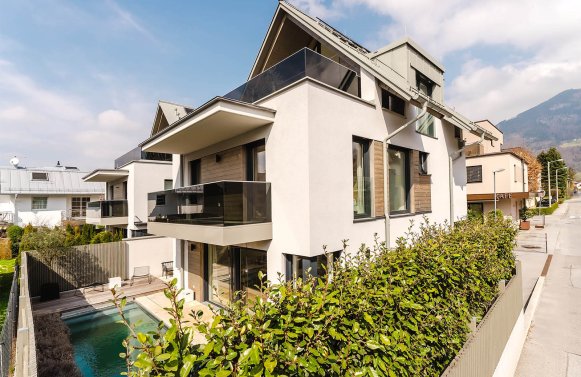 Immobilie in 5020 Salzburg - Aigen: Klare Architektur & moderne Ästhetik! Villa mit Pool in Aigen