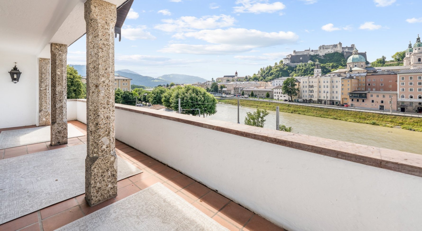Property in 5020 Salzburg - Altstadt: Historic gem from the 14th century in a prime old town location - picture 1