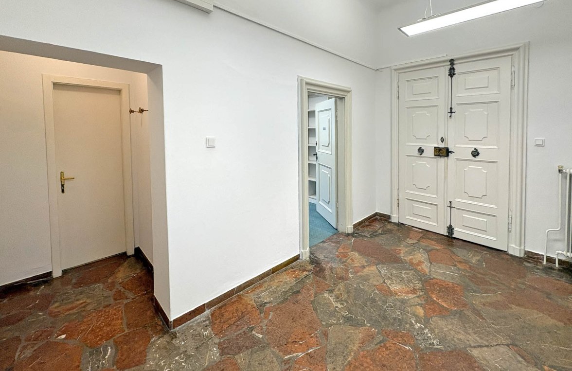 Property in 5020 Salzburg - Altstadt: Your exclusive business address in the heart of Salzburg's old town! - picture 1