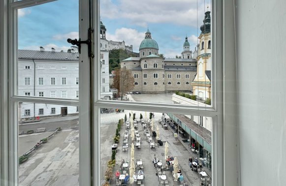 Immobilie in 5020 Salzburg - Altstadt: Repräsentative Altbauwohnung mit Festungsblick im Herzen der Salzburger Altstadt!