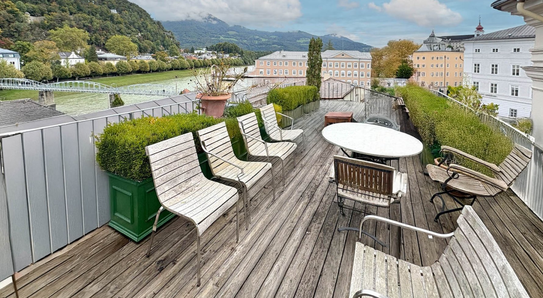Immobilie in 5020 Salzburg - Altstadt: Repräsentative Altbauwohnung mit Festungsblick im Herzen der Salzburger Altstadt! - bild 1