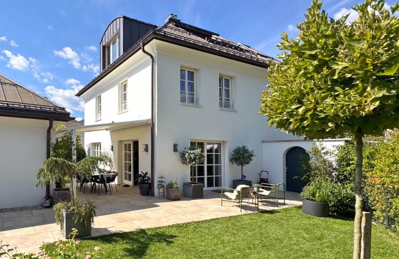 Property in 5081 Salzburg - Anif : Do you love Anif? Classic villa with modern interior design