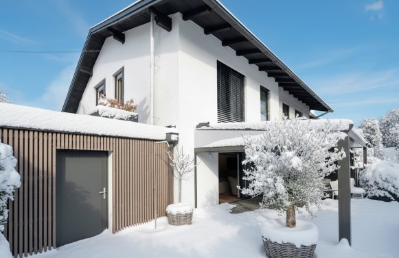 Immobilie in 5081 Salzburg - Anif: Ruhige Eleganz!  Eck-Haus de Luxe mit  Swim-SPA in Bestlage Anif