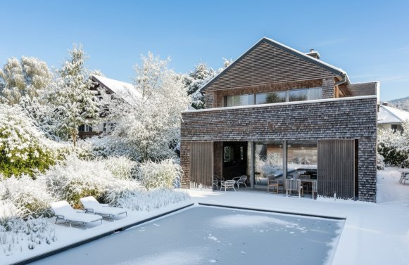 Immobilie in 5081 Salzburg - Anif: BESTLAGE Anif - Ihr Rückzugsort! Architektonische Villa mit Pool