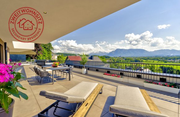 Immobilie in 5101 Salzburg - Bergheim: Glasfronten, die mit der Natur verschmelzen! Terrassentraum mit Weitblick