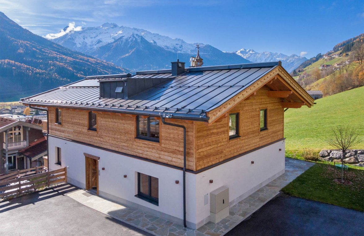 Immobilie in 5733 Salzburg - Pinzgau - Bramberg am Wildkogel: Ski-In Ski-Out! Chalet-Villa mit 3 Wohneinheiten direkt an der Skipiste - bild 14