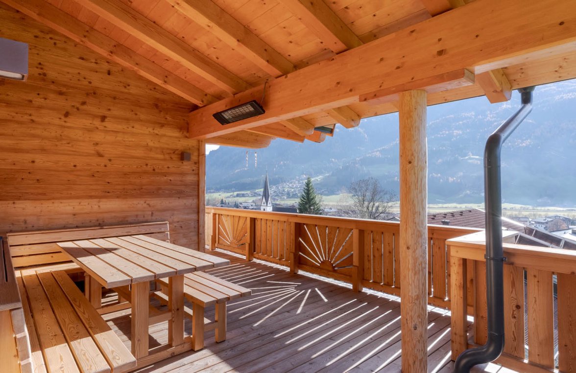 Immobilie in 5733 Salzburg - Pinzgau - Bramberg am Wildkogel: Ski-In Ski-Out! Chalet-Villa mit 3 Wohneinheiten direkt an der Skipiste - bild 7