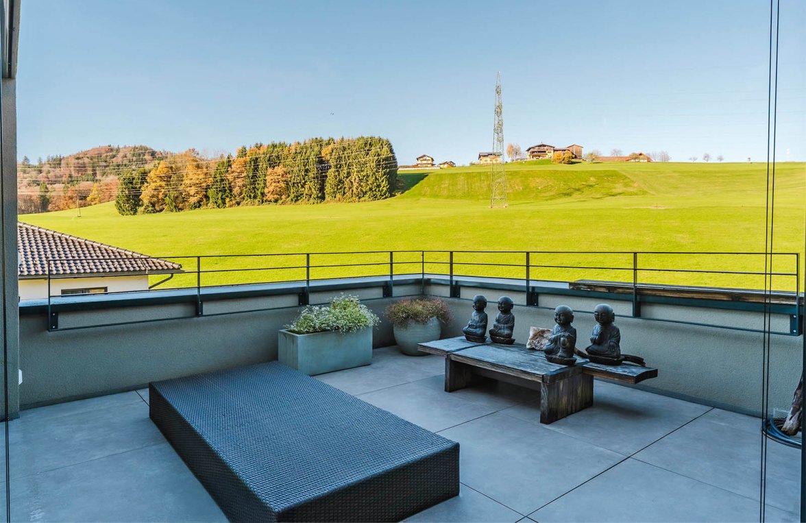 Immobilie in 5161 Salzburg - Salzburger Seenland: Ruhig im Grünen, aber stadtnah! Wohnjuwel im Dachgeschoss direkt am Grünland - bild 3