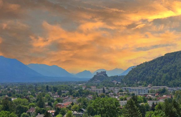 Property in 5020 Salzburg - Parsch: Above the clouds: 2,215 m² panoramic plot
